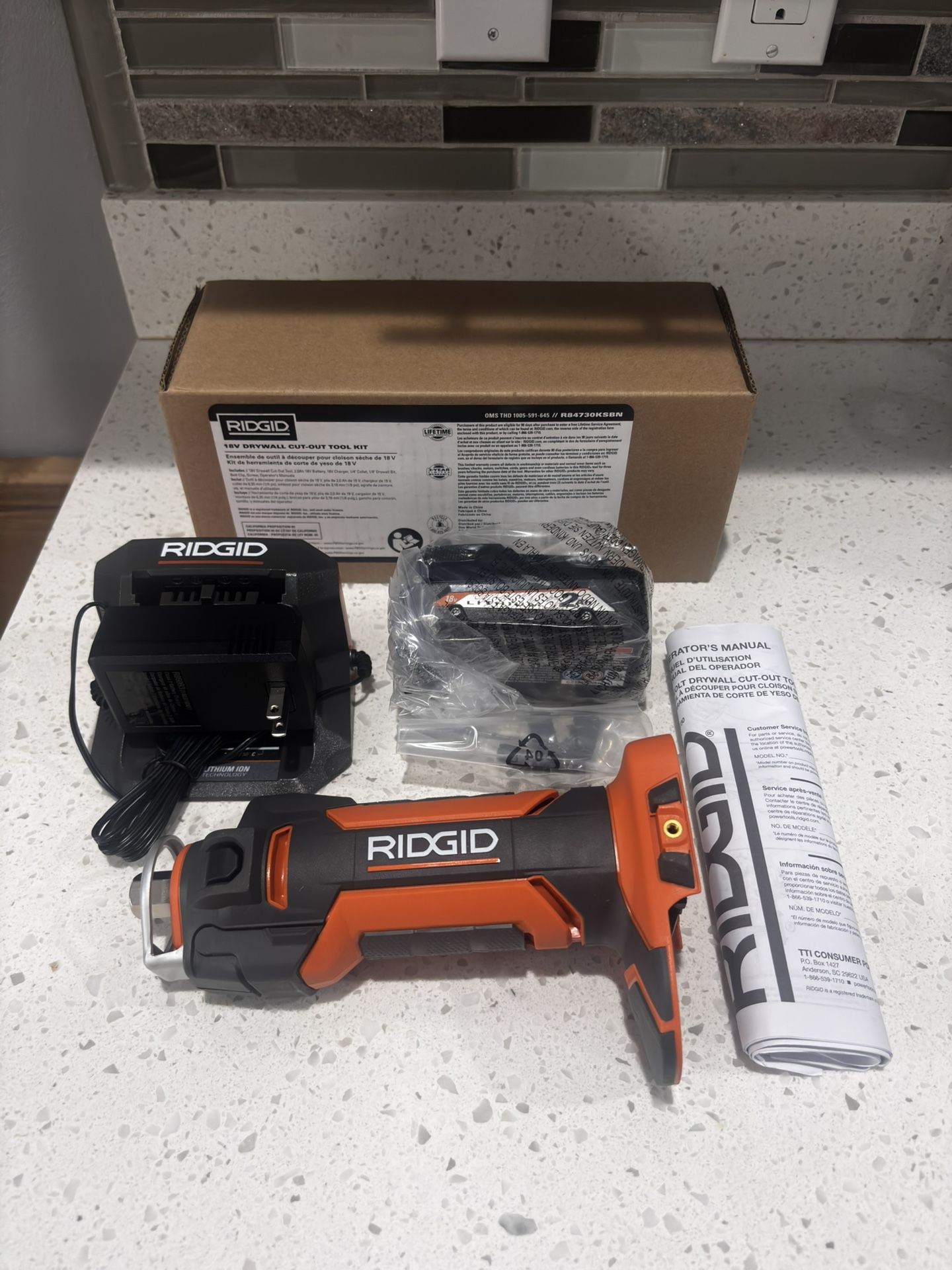RIDGID 18V Cut-Out Tool