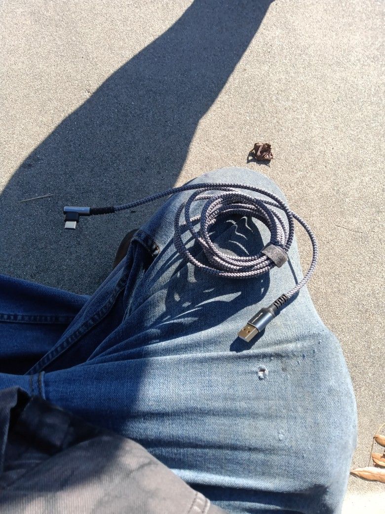 A MrGLAS 6 FOOT POWER CHARGING CORD