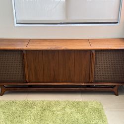Refinished 1960’s Mid-Century Modern Stereo Console Cabinet – Working Radio & Amplifier