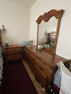 Queen Bed Set