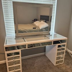 Vanity With Bluetooth And Lights
