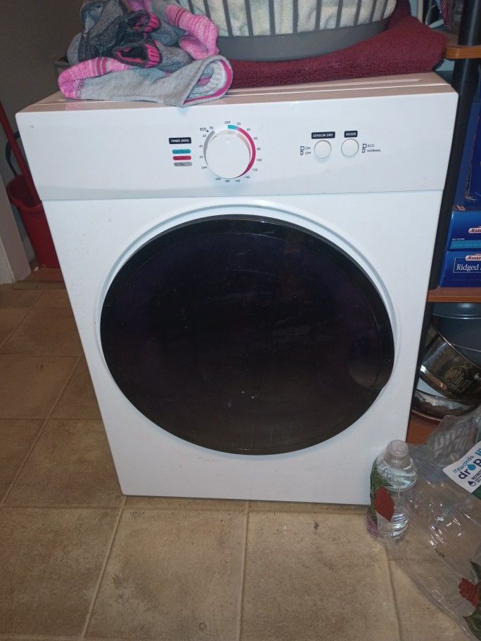 Portable Washer And Dryer Works Great For One To Two People Or If You Need Something To Be Washed And Dried Quick You Can't Beat It