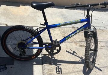Free Agent BMX Bike