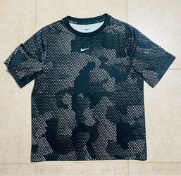 Nike black Dri-Fit T-shirt Kids Size XL #athleticwear #fitness