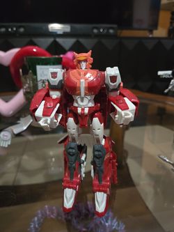 Transformers Generations Power Of The Primes Elita-1 Voyager Class Figure