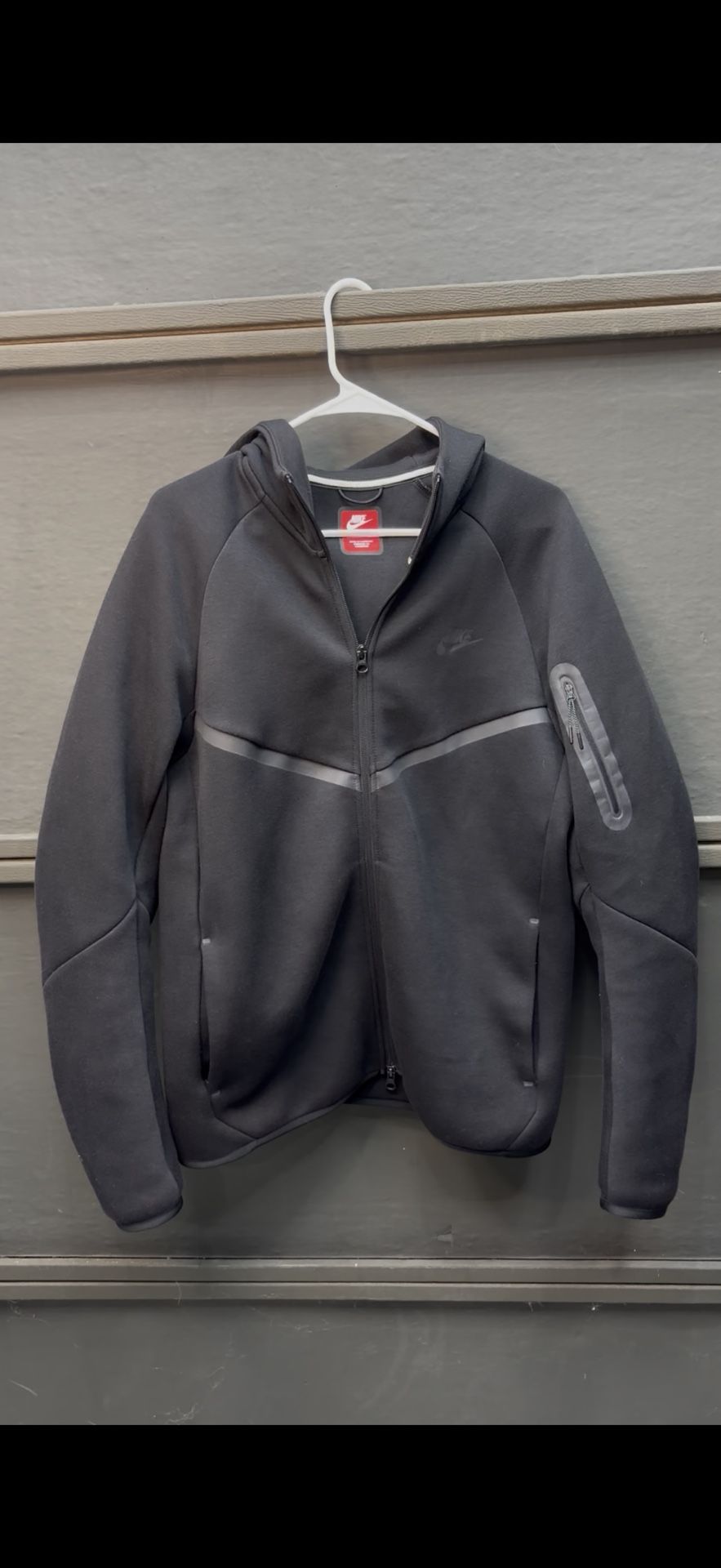 Black Nike Tech Fleece Hoodie