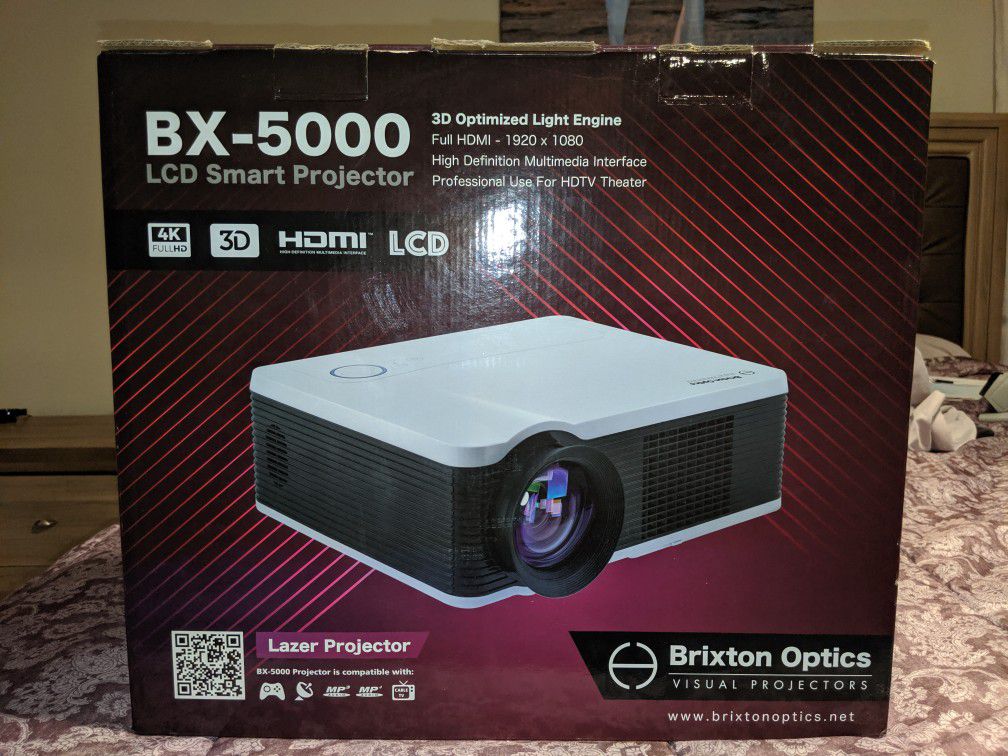 Professional Brixton Optics BX-5000 LCD Smart Projector