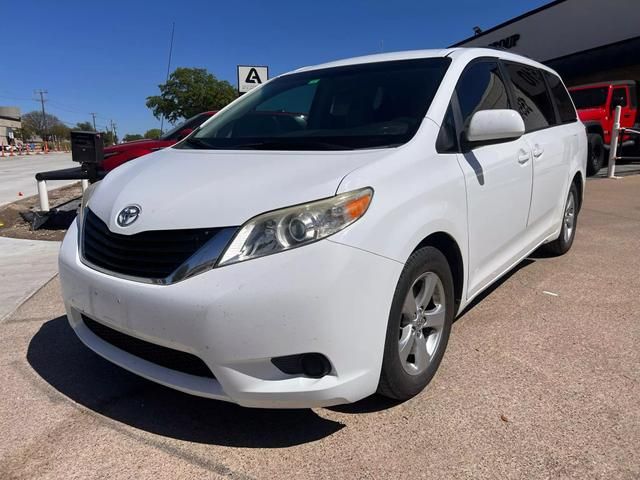 2012 Toyota Sienna