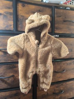 $4 NEWBORN OUTFIT