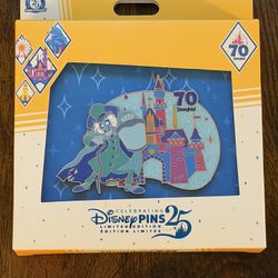 Disneyland 70th mini jumbo Hatbox Ghost  Pin Quarterly Collection 4 of 5 LE 3000