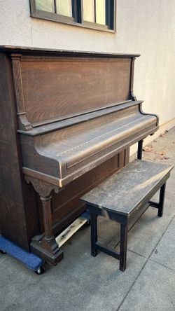 Free Piano - old and heavy
