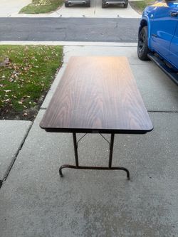 Samsonite Large Adjustable Folding Table 60” x 30”