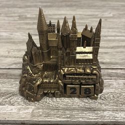 Harry Potter Hogwarts Castle Calendar