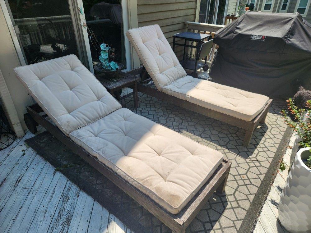 Pottery Barn Outdoor Lounge Chairs