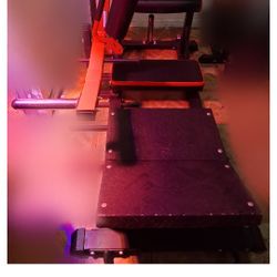 Hip Thrust Machine