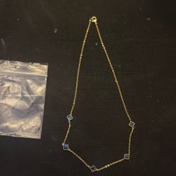 clover necklace
