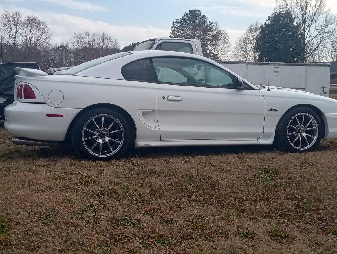 1998 Mustang GT Clean Title