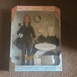 Collector Barbie 1997 NIB
