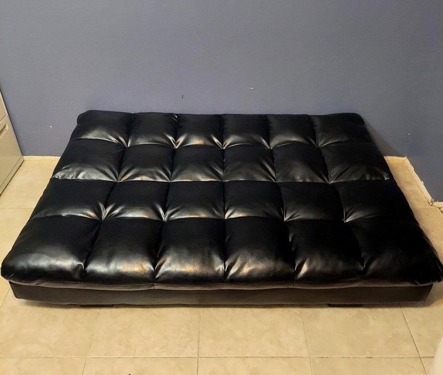 SERTA FUTON - 48" X 72" FULL SIZE BLACK MINT CONDITION 