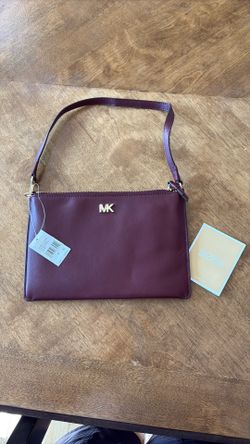 Michael Kors Wristlet/clutch