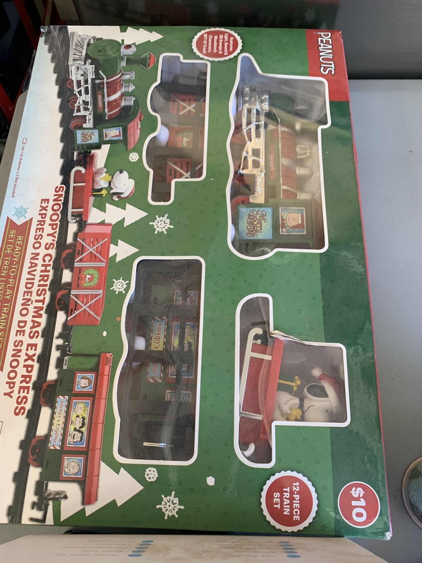 Peanuts Snoopy’s Christmas Train Set