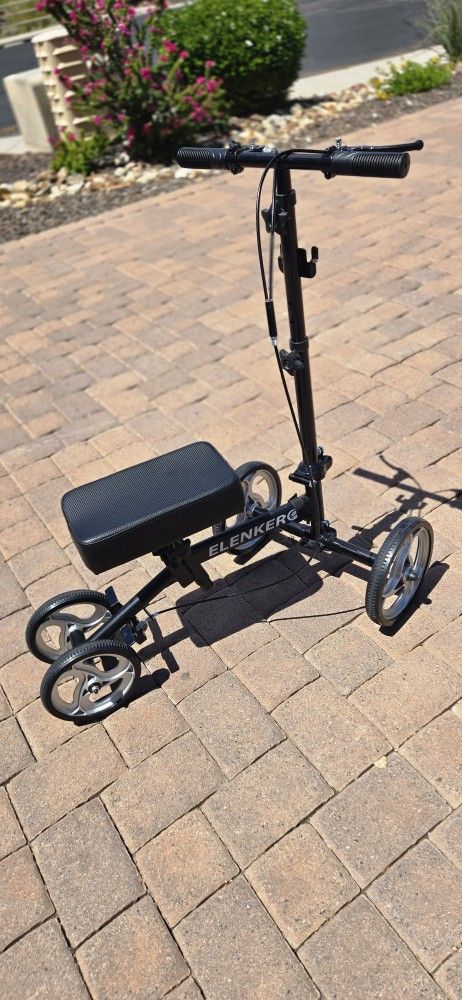 Steerable Knee Walker