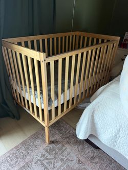Wood baby crib