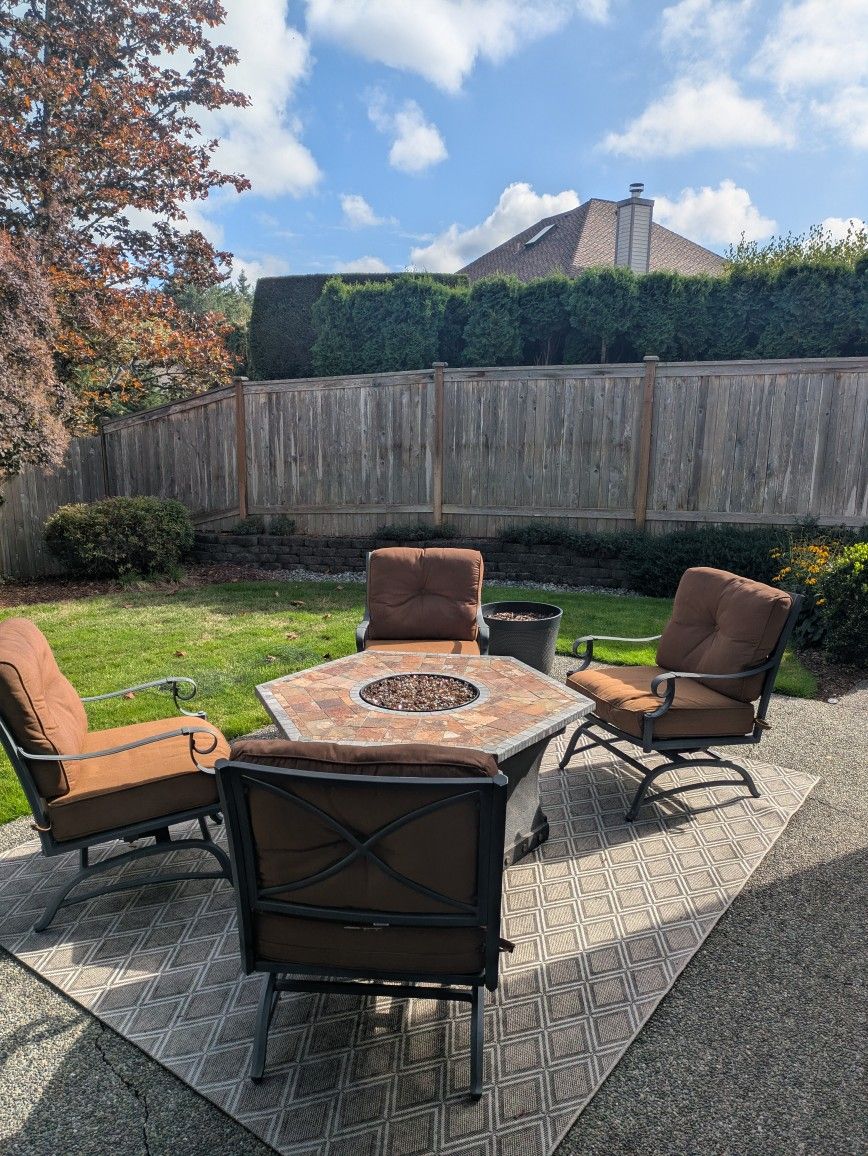 Patio Furniture Set