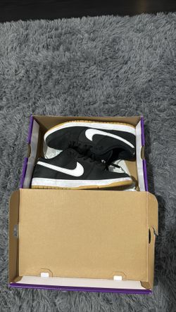 Nike dunk black gum size 10