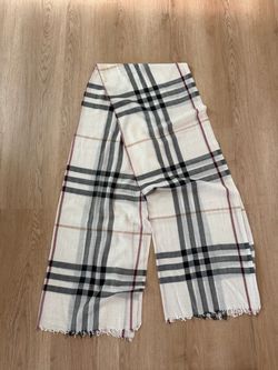 Burberry oblong scarf