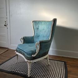 Vintage Wingback Chair. MUST GO SUNDAY 2/11