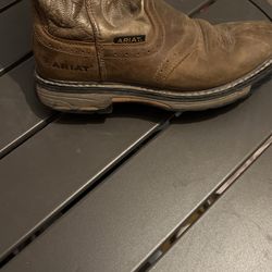 ariat work boot