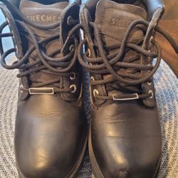 Sketchers Men’s Boots 