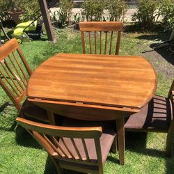 Kitchen Table And Chairs 