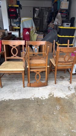 Set of Wooden Dining Chairs (5 Total)