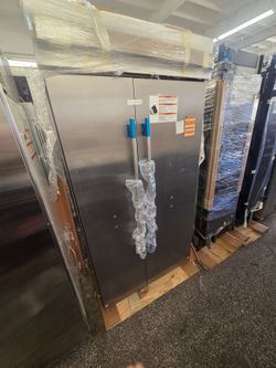New Kitchenaid 42" Built-in refrigerator
