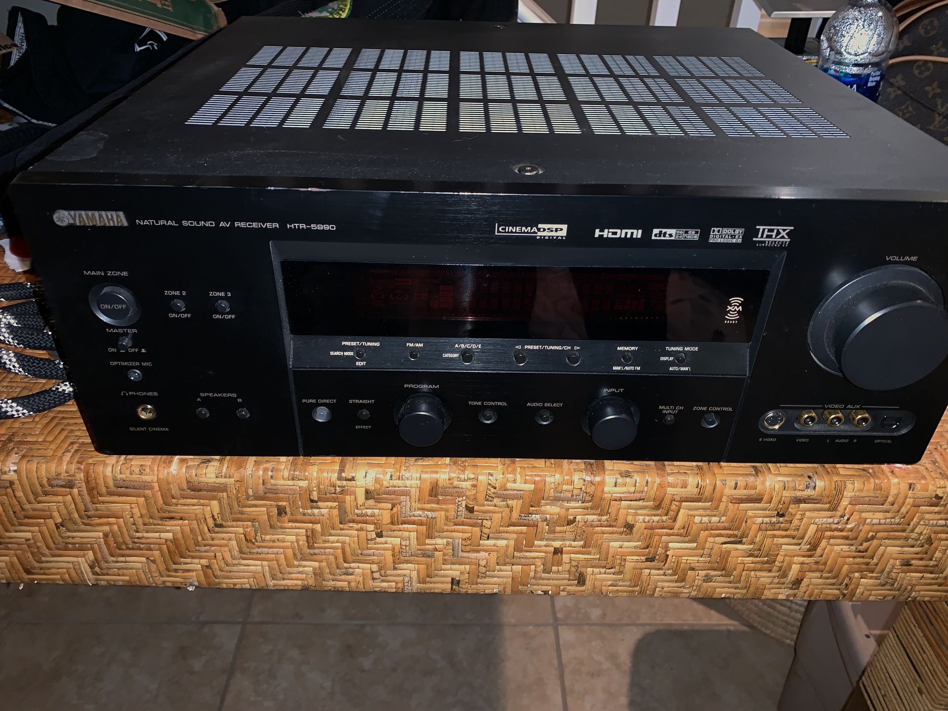 Yamaha HTR5990 7 Channels, 980 Watts, XM Radio Ready, THX Select2, A/B