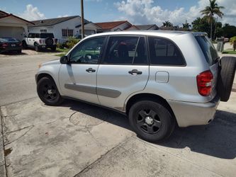 Toyota rav4 Cold AC $3995