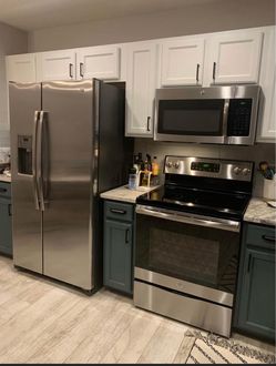 Entire kitchen appliances set
