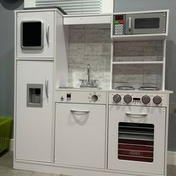 Large Play Kitchen With Accessories
