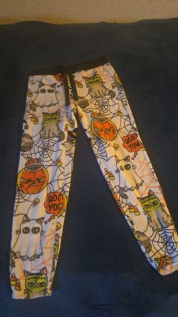 Grumpy cat size med halloween pjs