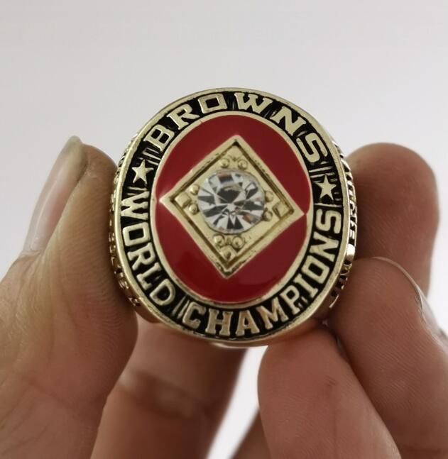 Cleveland Browns Jim Brown 1964 NFL championship ring.
