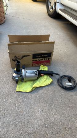 Makita Angle Sander