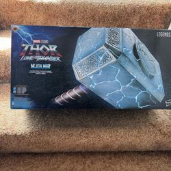 Marvel Legends Electronic Thor Hammer W/lights And Sounds