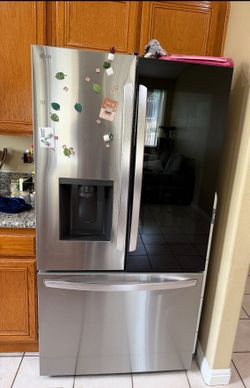 LG 26 cu. ft. Smart InstaView Counter-Depth MAX French Door Refrigerator