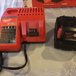 Milwaukee Xc5.0 Battery With Charger