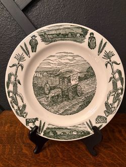 Vintage collector green and white plate