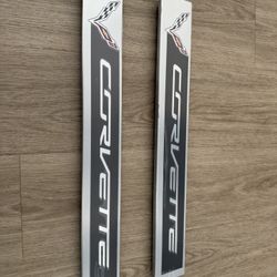 2014-2019 CHEVY  CORVETTE DOOR SILL GENUINE GM PARTS