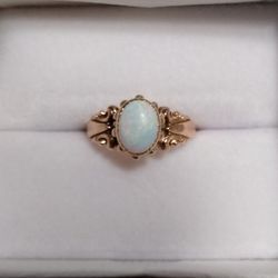 New In Box Stunning 10k Rose Gold 🌹 Genuine Opal Ring 💍 For Valentine's Day 💘