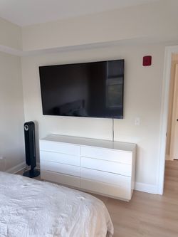 9-drawer dresser